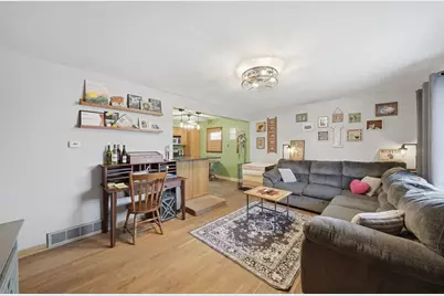 7800 New Castle Avenue, Burbank, IL 60459 - Photo 3