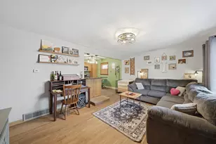 7800 New Castle Ave, Burbank, IL 60459 - Photo 3