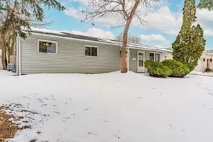1348 Hartford St, Glendale Heights, IL 60139 - Photo 1