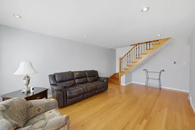 8215 Austin Avenue, Burbank, IL 60459 - Photo 5