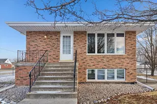 8301 Normandy Ave, Burbank, IL 60459 - Photo 1
