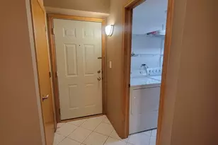 10418 S Keating Ave, Oak Lawn, IL 60453 - Photo 11