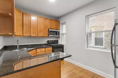7322 N Damen Avenue #2, Chicago, IL 60645 - Photo 5