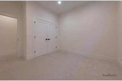 4017 N Albany Avenue, Chicago, IL 60618 - Photo 35