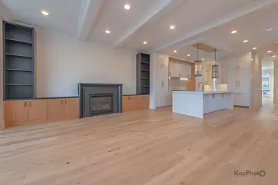 4017 N Albany Avenue, Chicago, IL 60618 - Photo 3