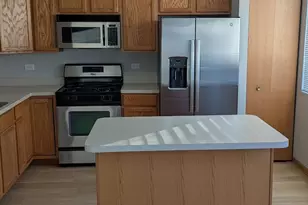 28764 W Pond View Dr, Lakemoor, IL 60051 - Photo 3