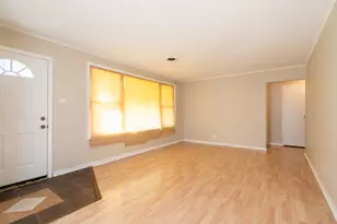 357 Neola St, Park Forest, IL 60466 - Photo 5