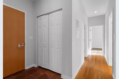 2451 W Howard Street #404, Chicago, IL 60645 - Photo 11