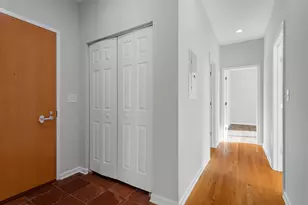 2451 W Howard St, Chicago, IL 60645 - Photo 11