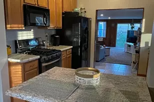 926 N 12th St, Dekalb, IL 60115 - Photo 5