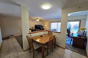 1041 Ashley Ct, Lockport, IL 60441 - Photo 9