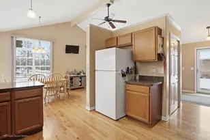 14852 Park Ave, Oak Forest, IL 60452 - Photo 9