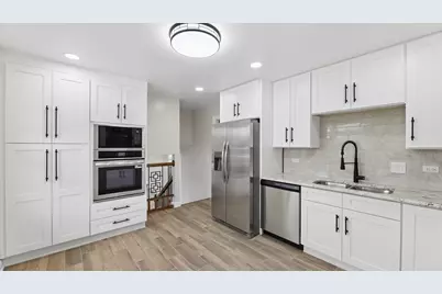 7314 Summit Road, Darien, IL 60561 - Photo 9