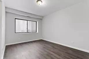 2451 W Howard St, Chicago, IL 60645 - Photo 9