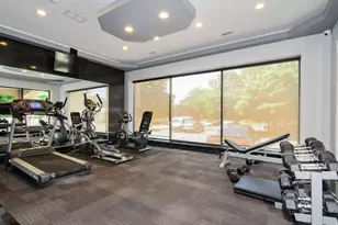 2451 W Howard St, Chicago, IL 60645 - Photo 9