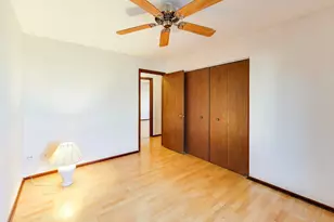 647 Cumberland Trail, Roselle, IL 60172 - Photo 17