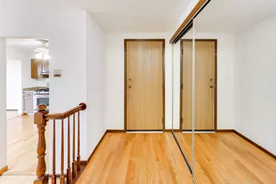 647 Cumberland Trail #AA1, Roselle, IL 60172 - Photo 3