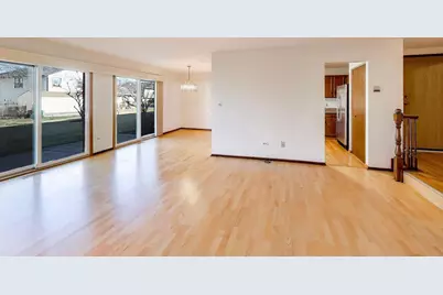 647 Cumberland Trail #AA1, Roselle, IL 60172 - Photo 5