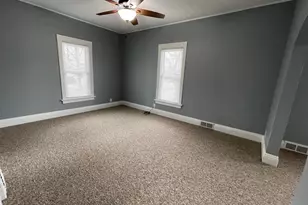 419 1/2 N 6th St, Dekalb, IL 60115 - Photo 19