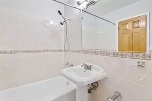 5858 N Sheridan Rd, Chicago, IL 60660 - Photo 9