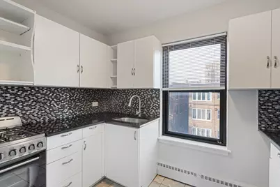 5858 N Sheridan Road #407, Chicago, IL 60660 - Photo 5