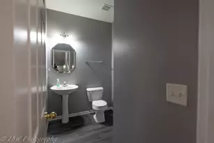 1890 Fredericksburg Ln, Aurora, IL 60503 - Photo 5