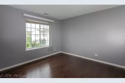 1890 Fredericksburg Lane #1890, Aurora, IL 60503 - Photo 9