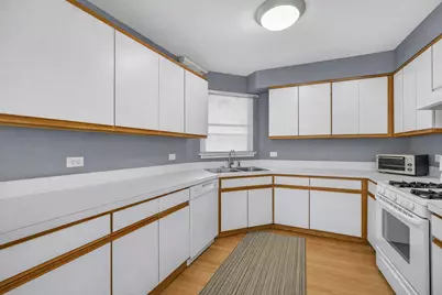 1308 Coldspring Road, Carol Stream, IL 60188 - Photo 9