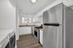 514 Alton Ct, Carol Stream, IL 60188 - Photo 11