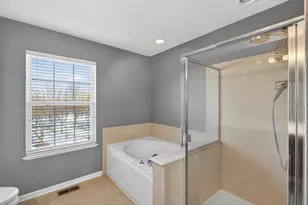 2458 Cushing Ln, Aurora, IL 60503 - Photo 19