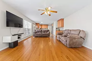 1460 Lancaster Ln, Algonquin, IL 60102 - Photo 11