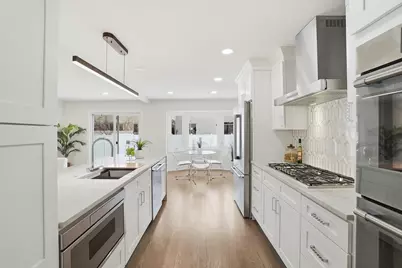 6850 Latrobe Avenue, Skokie, IL 60077 - Photo 7