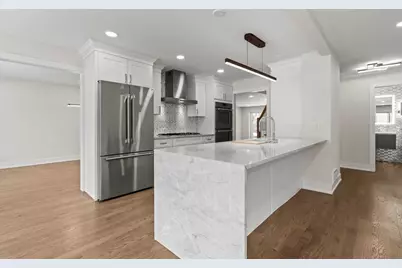 6850 Latrobe Avenue, Skokie, IL 60077 - Photo 5