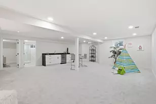 6850 Latrobe Ave, Skokie, IL 60077 - Photo 37