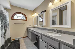 18 Honey Ln, New Lenox, IL 60451 - Photo 19