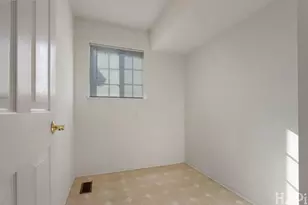 373 N Keswick Ct, Round Lake, IL 60073 - Photo 17