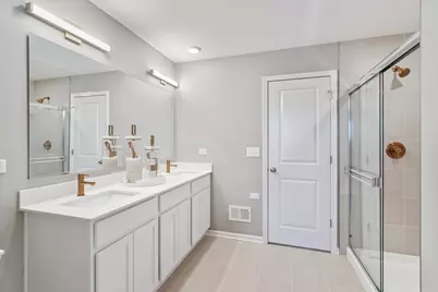 228 Piper Glen Avenue, Oswego, IL 60543 - Photo 21