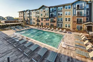 670 E Algonquin Rd, Schaumburg, IL 60173 - Photo 21