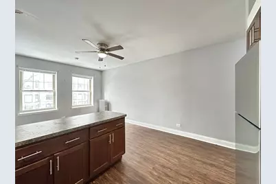 4031 N Kenmore Avenue #204, Chicago, IL 60613 - Photo 9