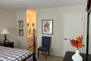 1607 Thames Ct, Wheaton, IL 60189 - Photo 9