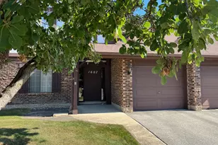 1607 Thames Ct, Wheaton, IL 60189 - Photo 1