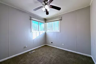 14525 Dobson Ave, Dolton, IL 60419 - Photo 13