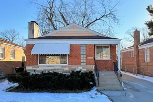 14525 Dobson Ave, Dolton, IL 60419 - Photo 1