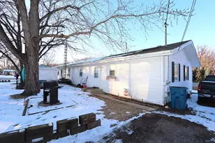 1950 E Old Pine Bluff Rd, Morris, IL 60450 - Photo 7