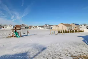 1015 Persimmon Dr, Genoa, IL 60135 - Photo 27