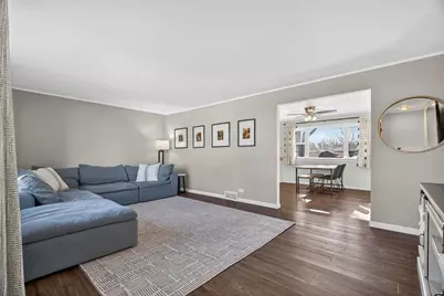 6935 W 115th Place, Worth, IL 60482 - Photo 3