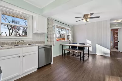 6935 W 115th Place, Worth, IL 60482 - Photo 9