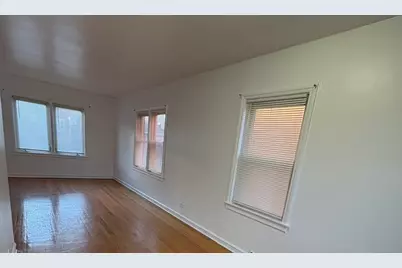 [Address not provided], Chicago, IL 60649 - Photo 3