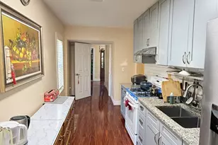 2728 W 39th Pl, Chicago, IL 60632 - Photo 5