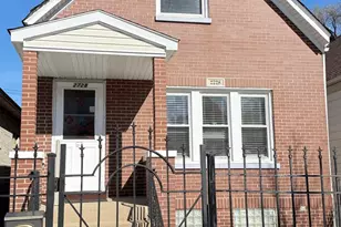 2728 W 39th Pl, Chicago, IL 60632 - Photo 1